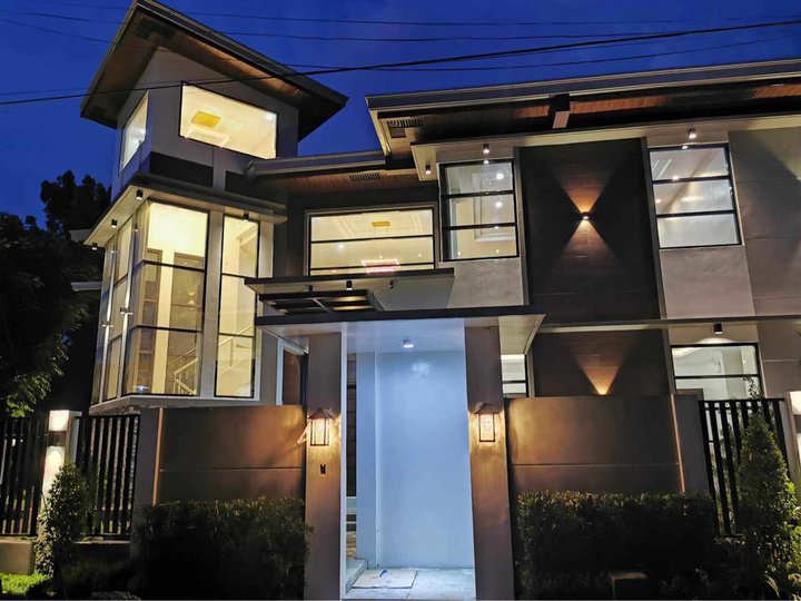 5BR FULLY FURNISHED House and Lot FOR SALE in Quezon City