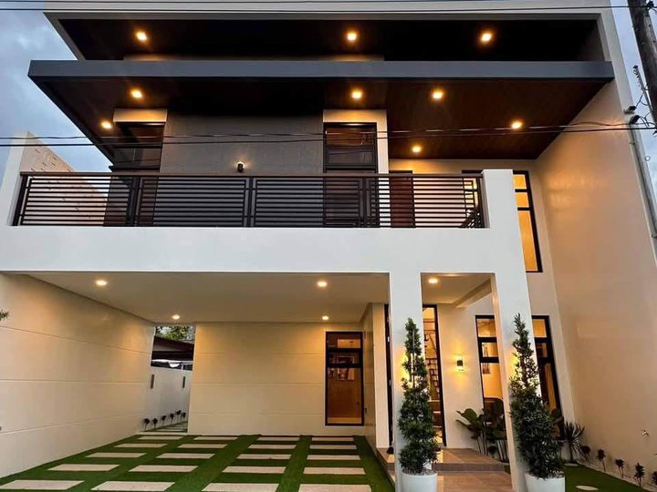 FOR SALE BRAND NEW MODERN CONTEMPORARY HOME WITH POOL NEAR CLARK