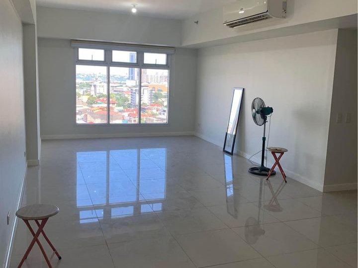 2BR Condo for SALE in Sedona Parc, Cebu Business Park, Cebu City