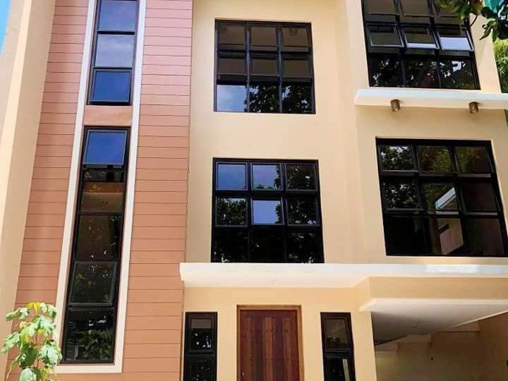 Ready For Occupancy 4-bedroom Single Attached House For Sale in Marikina