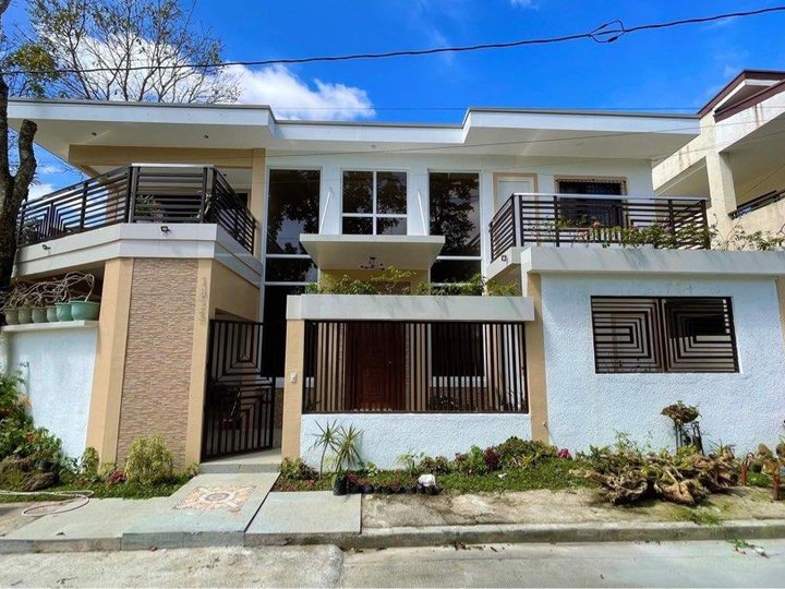 5BR Luxury House for Sale in Tolentino East Tagaytay City