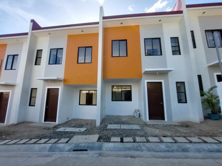 3.3M PUYO DAYON NO DOWNPAYEMNT Townhouse and Lot in La Bellezah Homes