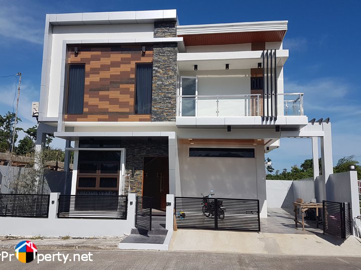 3-bedroom Single Detached House For Sale in Mandaue Cebu