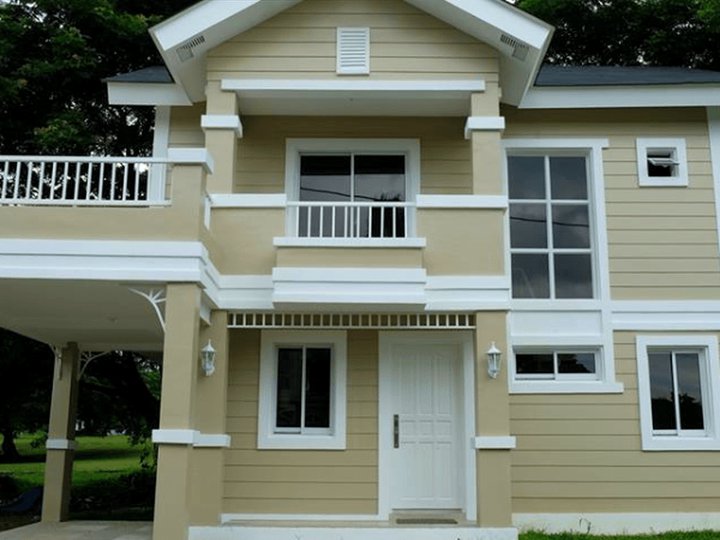 4-bedroom Single Detached House For Sale in Santa Rosa Laguna