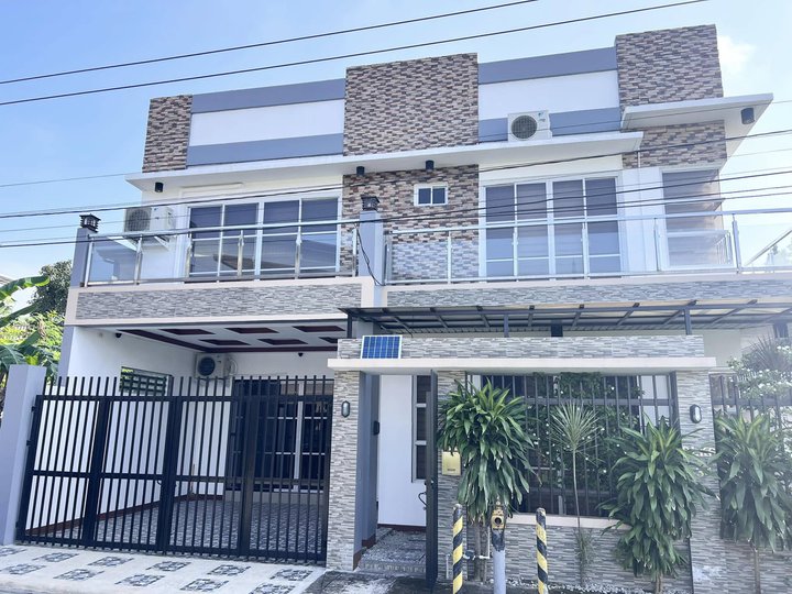 RUSH SALE! MODERN HOUSE AND LOT IN ANGELES CITY NEAR CLARK AND LALA GARDEN