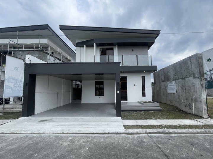 PRE-SELLING AESTHETIC MODERN TWO STOREY SINGEL DETACHED HOUSES IN SANTO TOMAS PAMPANGA NEAR NLEX