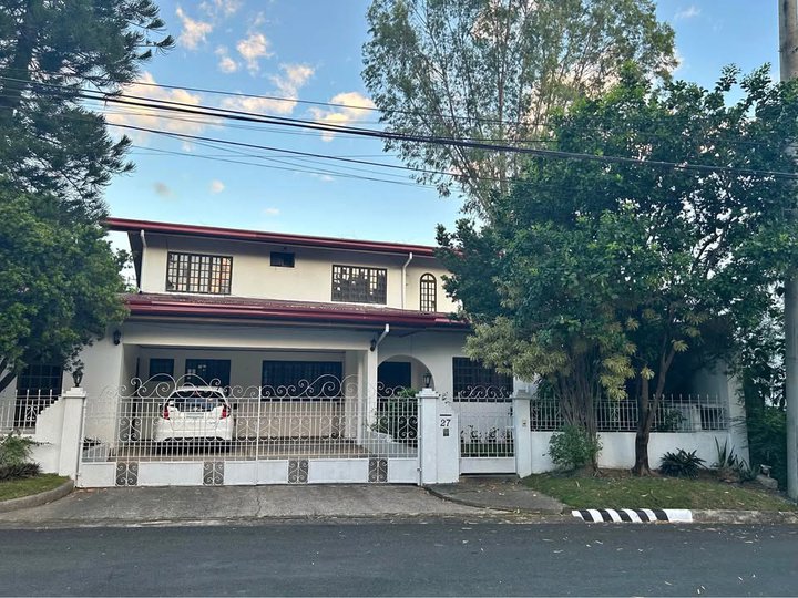 House for Sale in Merville Park Village Paranaque City