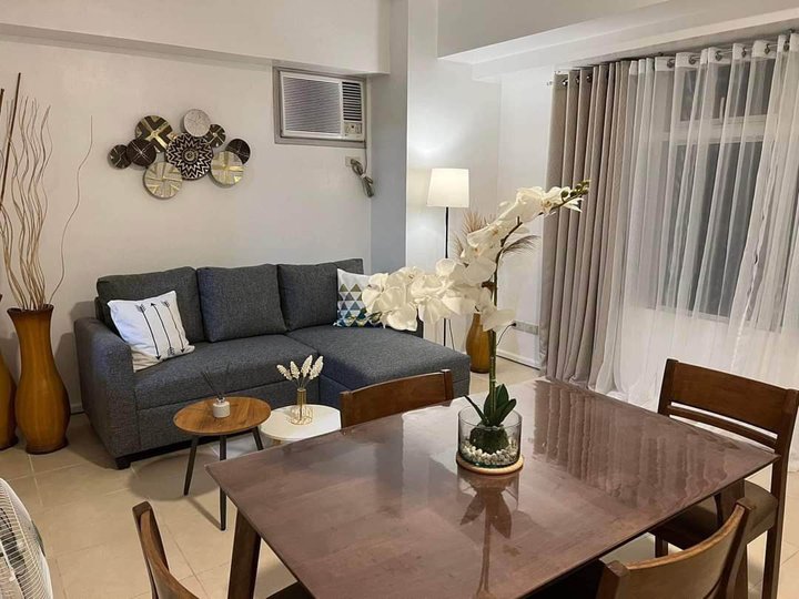 1BR for RENT at Two Serendra BGC