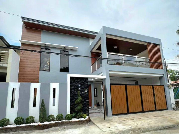 FOR SALE BRAND NEW MODERN TWO-STOREY HOUSE WITH POOL IN MABALACAT NEAR CLARK