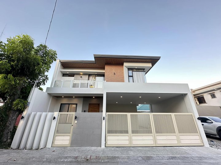 FURNISHED 4 BEDROOM HOUSE W/ POOL IN METROGATE ANGELES CITY NEAR CLARK