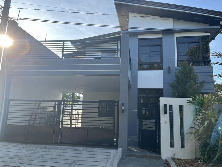 FOR SALE PRE-OWNED TWO STORY CONTEMPORARY HOME IN PAMPANGA