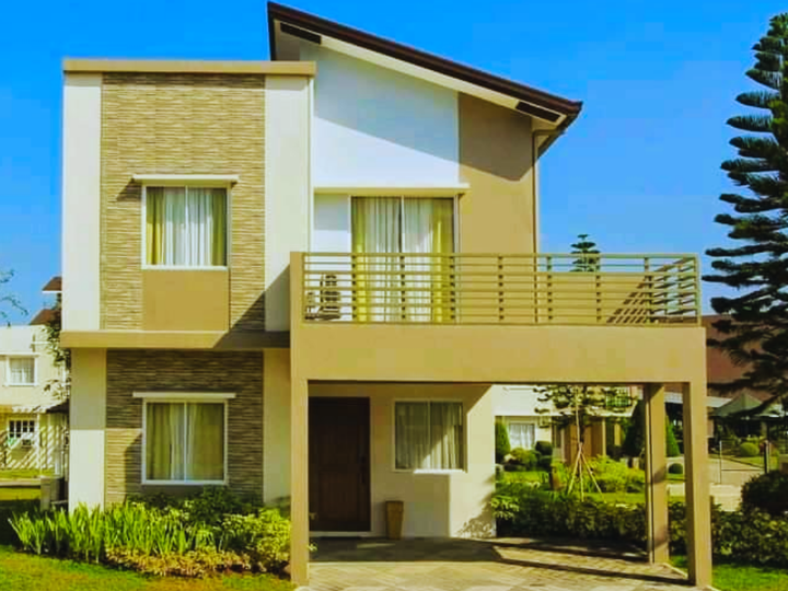700K OFF Easy Payment Terms For This Single-Attached Elegant Home