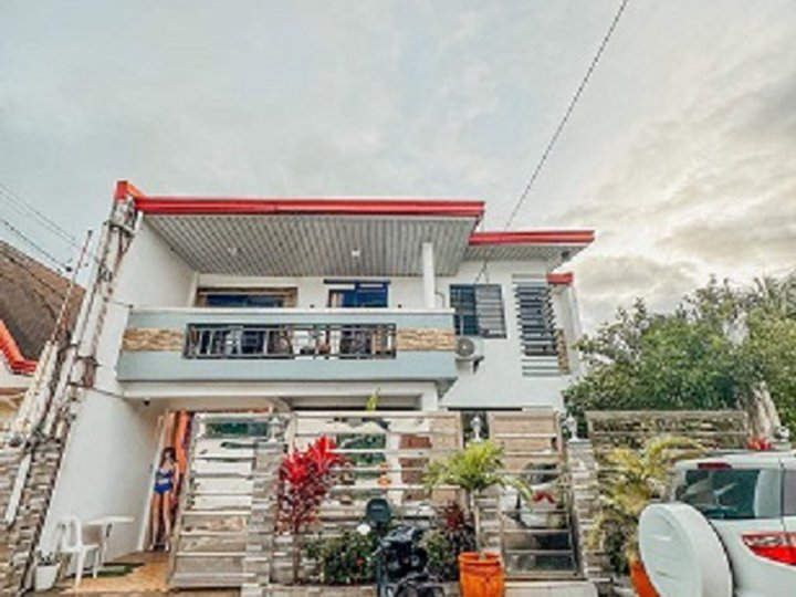 House for Sale in San Lorenzo South Sta Rosa Laguna