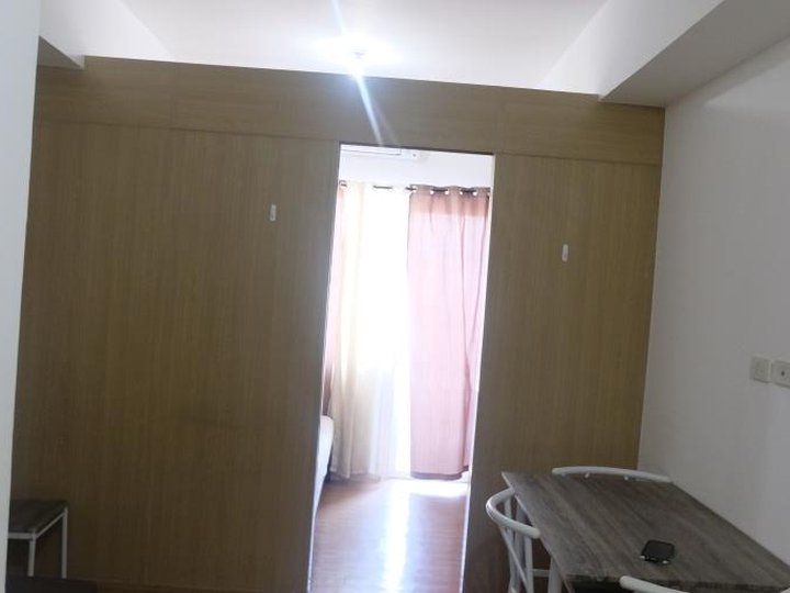 1 BR Furnished Condo w/Balcony in Grace Residences, Taguig