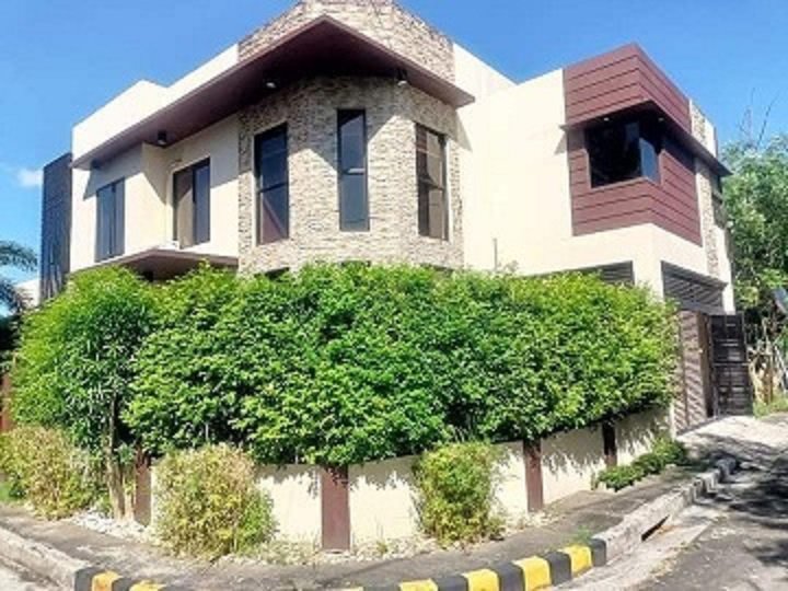 5-Bedroom Double Corner lot House with own Pool for Sale in Pallas Athena Aguinaldo Highway Imus