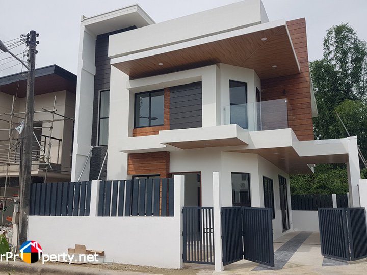 4-bedroom Single Attached House For Sale in Cebu City Cebu