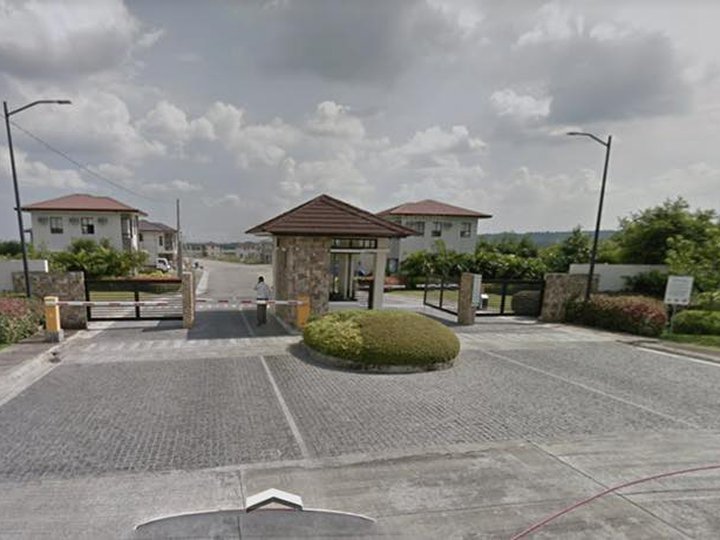 FOR SALE RESIDENTIAL LOT IN ALVIERRA PAMPANGA NEAR SCTEX PORAC EXIT