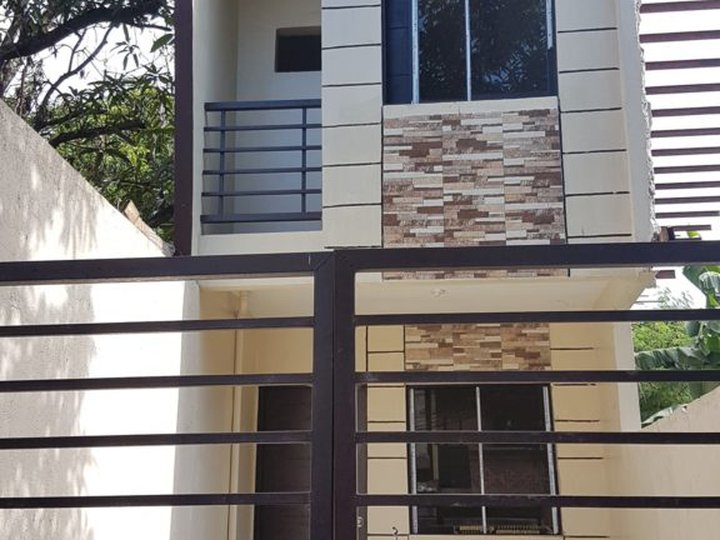 RFO 2 Storey Townhouse in North Fairview Phase 8 Quezon City PH2869