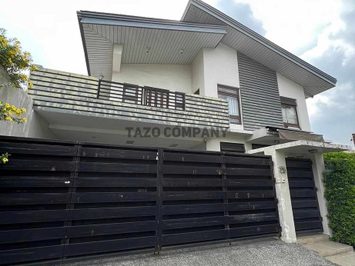 5-Bedroom House for Sale in Merville Park Village Paranaque City
