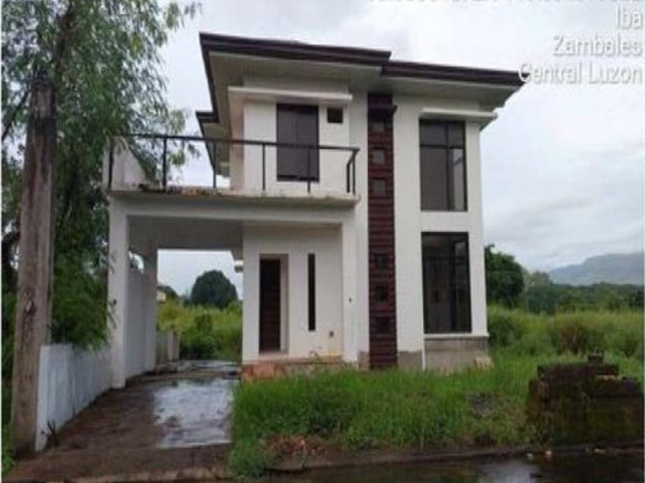 OLD HOUSE FOR SALE IN RANCHO VISTA HEIGHTS,  IBA (CAPITAL), ZAMBALES