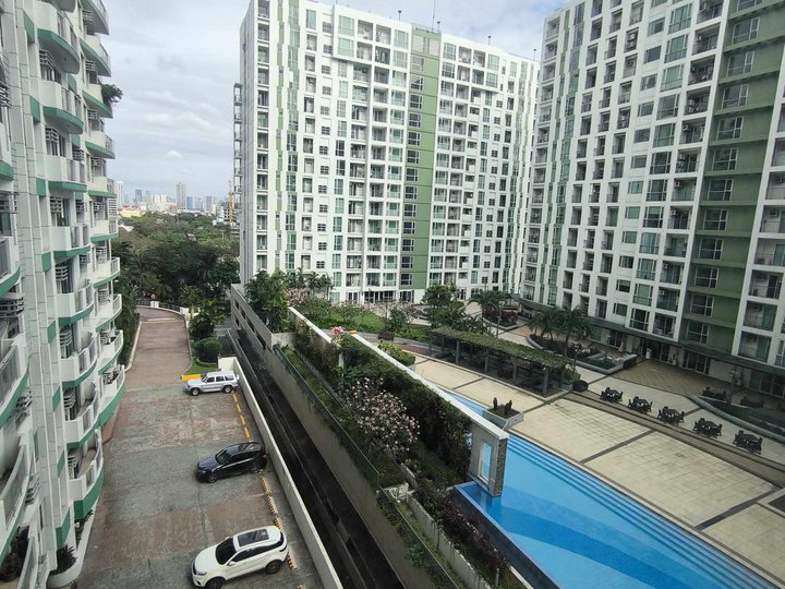 RFO Condominium in pasay palm beach west near macapagal roxas blvd mall of asia pasay