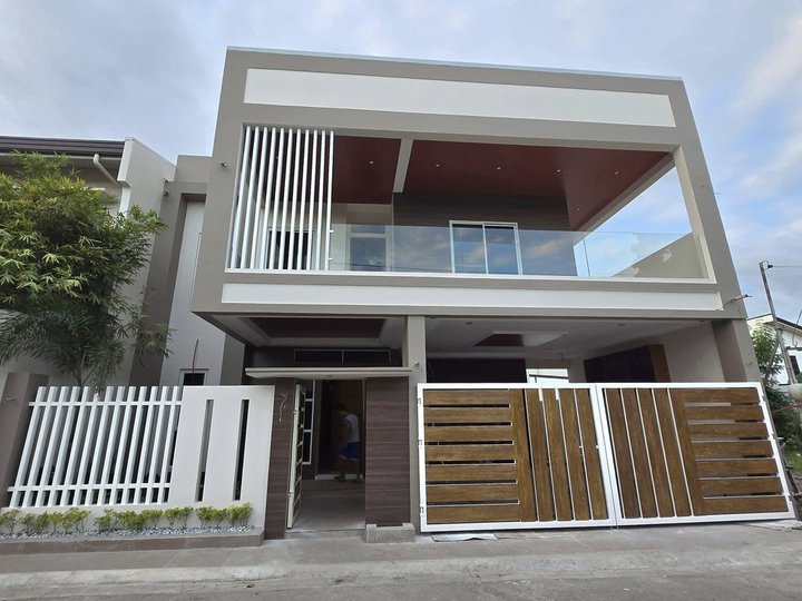 FOR SALE BRAND NEW MODERN CONTEMPORARY HOME WITH SWIMMING POOL IN PAMPANGA NEAR MARQUEE MALL