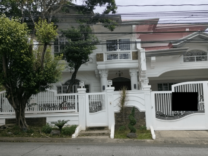 House for Sale in BF Resort Village Las Pinas City