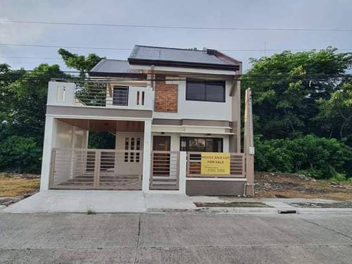 RFO: 4 BEDROOMS, 3 T&Bs, 2 STOREY RESIDENTIAL HOUSE