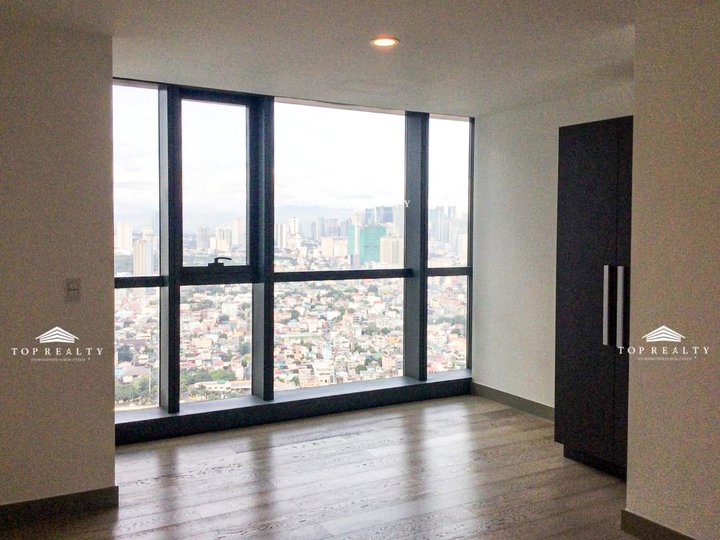 Condo for Sale in Century Spire, Makati City Studio Unit