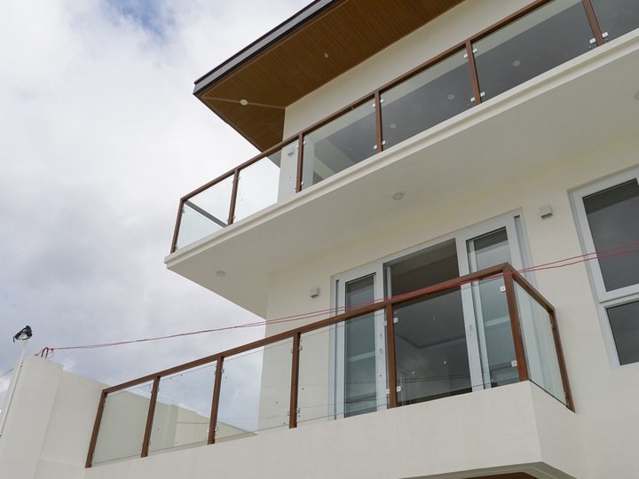 Ready For Occupancy 3-bedroom Single Detached House For Sale in Pasig