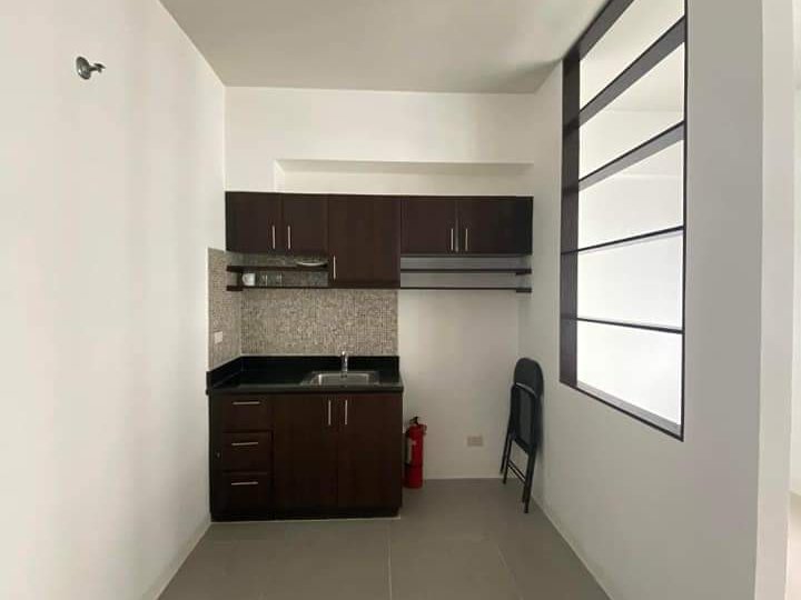 Studio Type Condo Unit for Sale in Stamford Executive Residences,