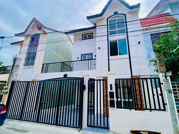 3-storey Townhouse for Sale in Ridge Crest Molino-Paliparan Road Bacoor Cavite