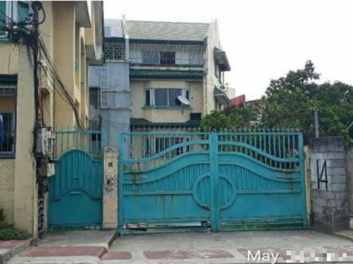 Foreclosed 4-bedroom Townhouse For Sale in Quezon City