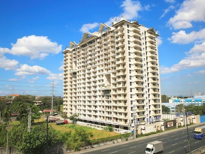 3BR Condo Unit for Sale in Fairway Terraces, Pasay City
