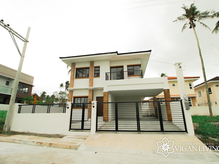 4BR House & Lot in a world class golf course community in Lipa City