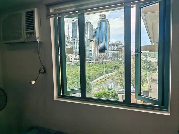 For Rent Studio @ Shine Residences Ortigas
