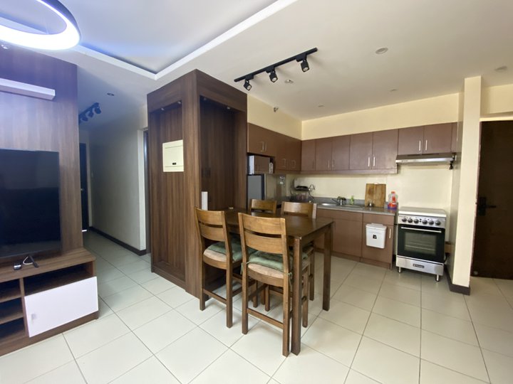 3 Bedroom Condo Unit For Rent in Levina Place, Pasig City!
