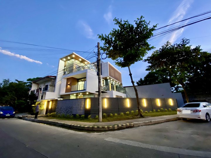 Exclusive Village For Sale in Fairview Quezon City / QC Metro Manila