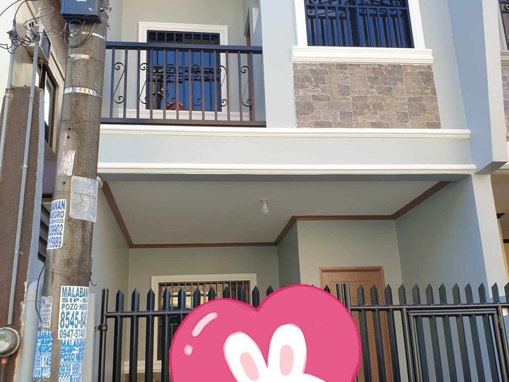5M TOWNHOUSE IN NORTH OLYMPUS, ZABARTE (FINANCING: PAGIBIG/BANK)