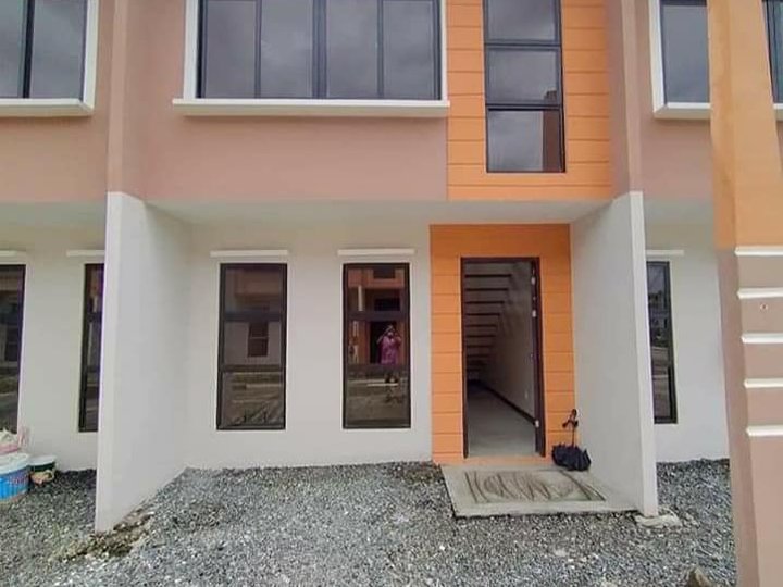 HOUSE AND LOT / TOWNHOUSE FOR SALE