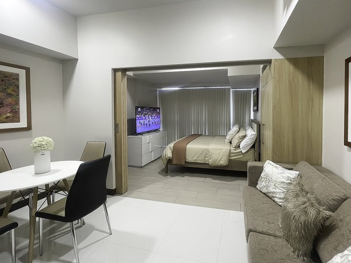 Uptown Parksuites 1 Bedroom Condo for Rent in BGC Taguig City