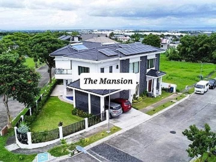 Mansion for Sale in South Forbes Silang Cavite