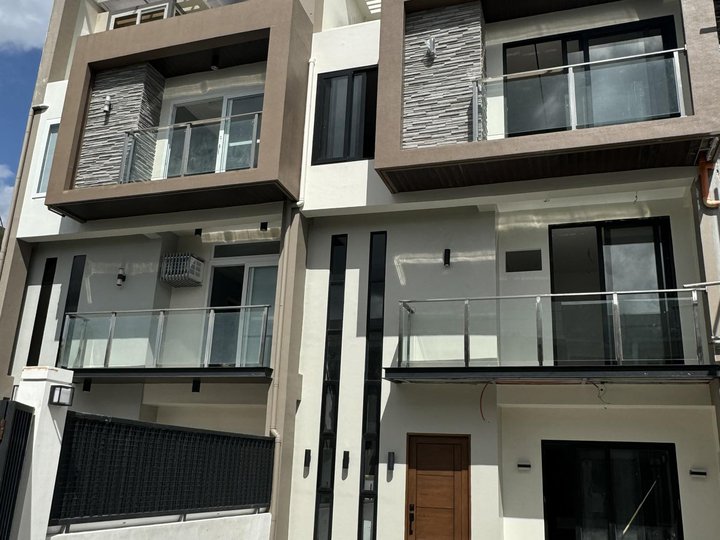 Modern 3-Storey Townhouse for SALE in Tisa, Cebu City