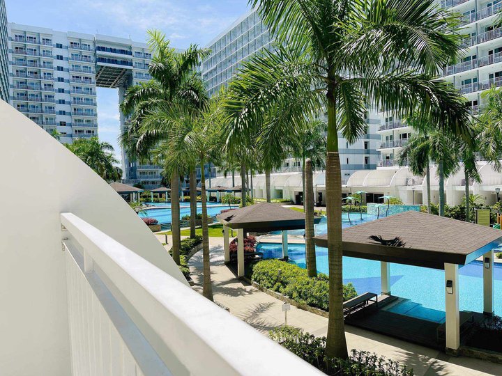 Pre-Owned 44.50 sqm 1-bedroom Residential Condo For Sale in Mall of Asia Pasay