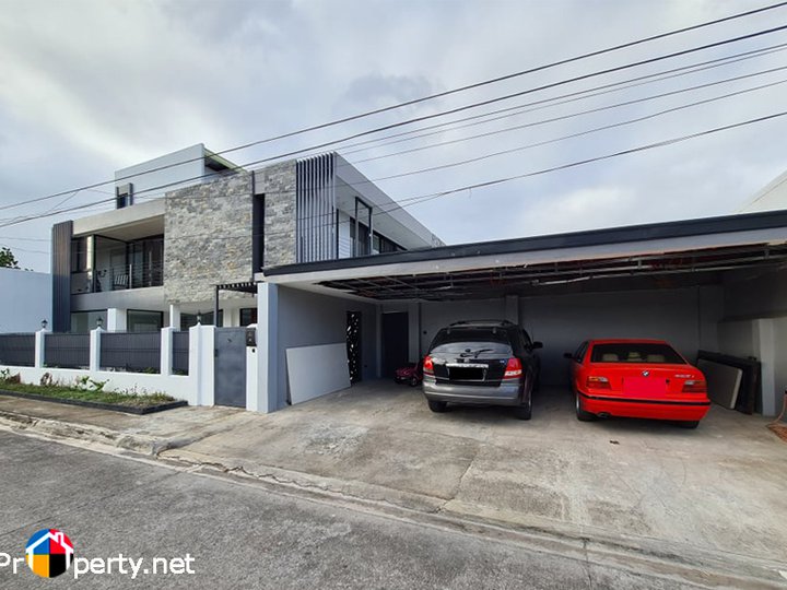 5-bedroom Single Attached House For Sale in Talisay Cebu