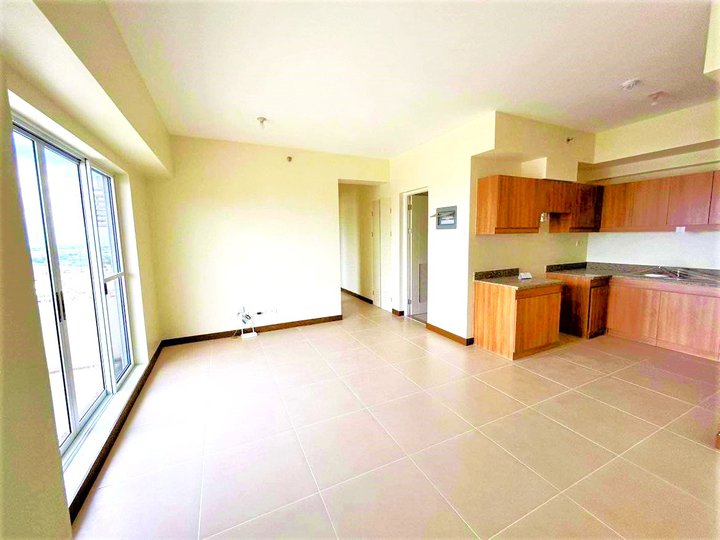 For Rent 3 Bedroom Prisma Residences near BGC, Capitol Commons