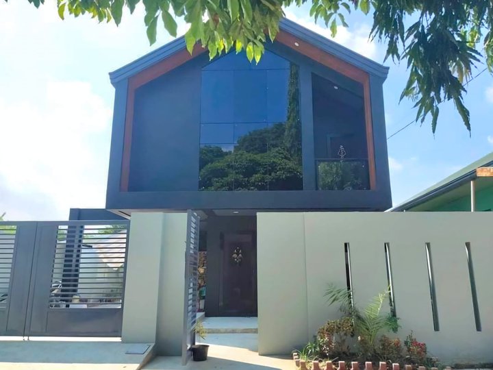 FOR SALE MODERN SCANDINAVIAN DESIGN TWO-STOREY HOUSE IN PAMPANGA