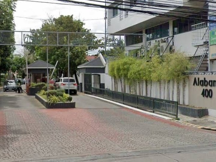 Foreclosed 412 sqm Residential Lot For Sale in Alabang 400 Village