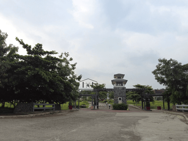 RESIDENTIAL LOT IN AN EXCLUSIVE SUBDIVISION FOR SALE IN MARILAO BULACAN