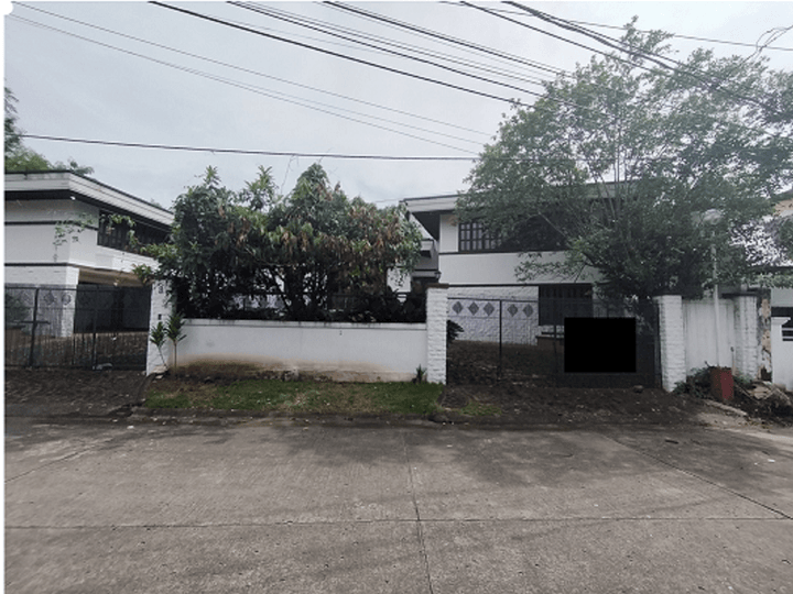 House for Sale in BF Homes Paranaque City